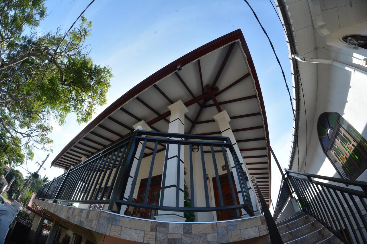Reshani Guest House 尼甘布 外观 照片